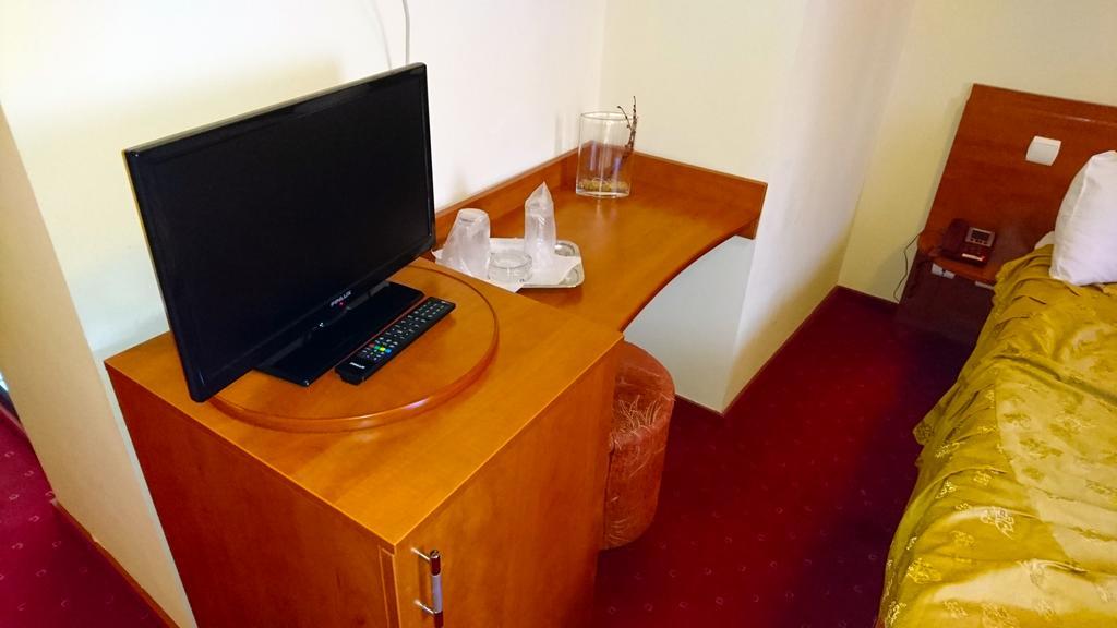 Hotel Pui De Urs 부쿠레슈티 외부 사진