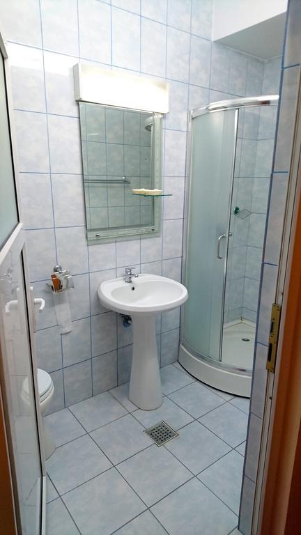 Hotel Pui De Urs 부쿠레슈티 외부 사진
