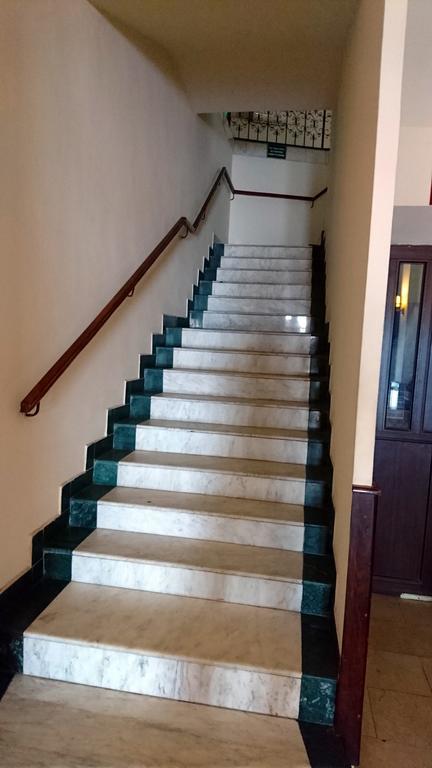Hotel Pui De Urs 부쿠레슈티 외부 사진